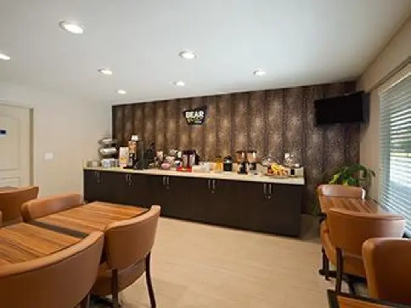 Knights Inn Hinesville