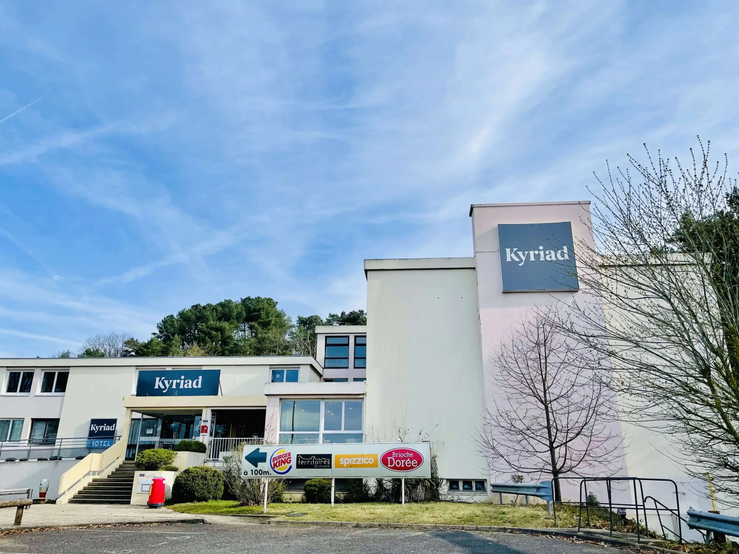 Hotel Kyriad Nemours