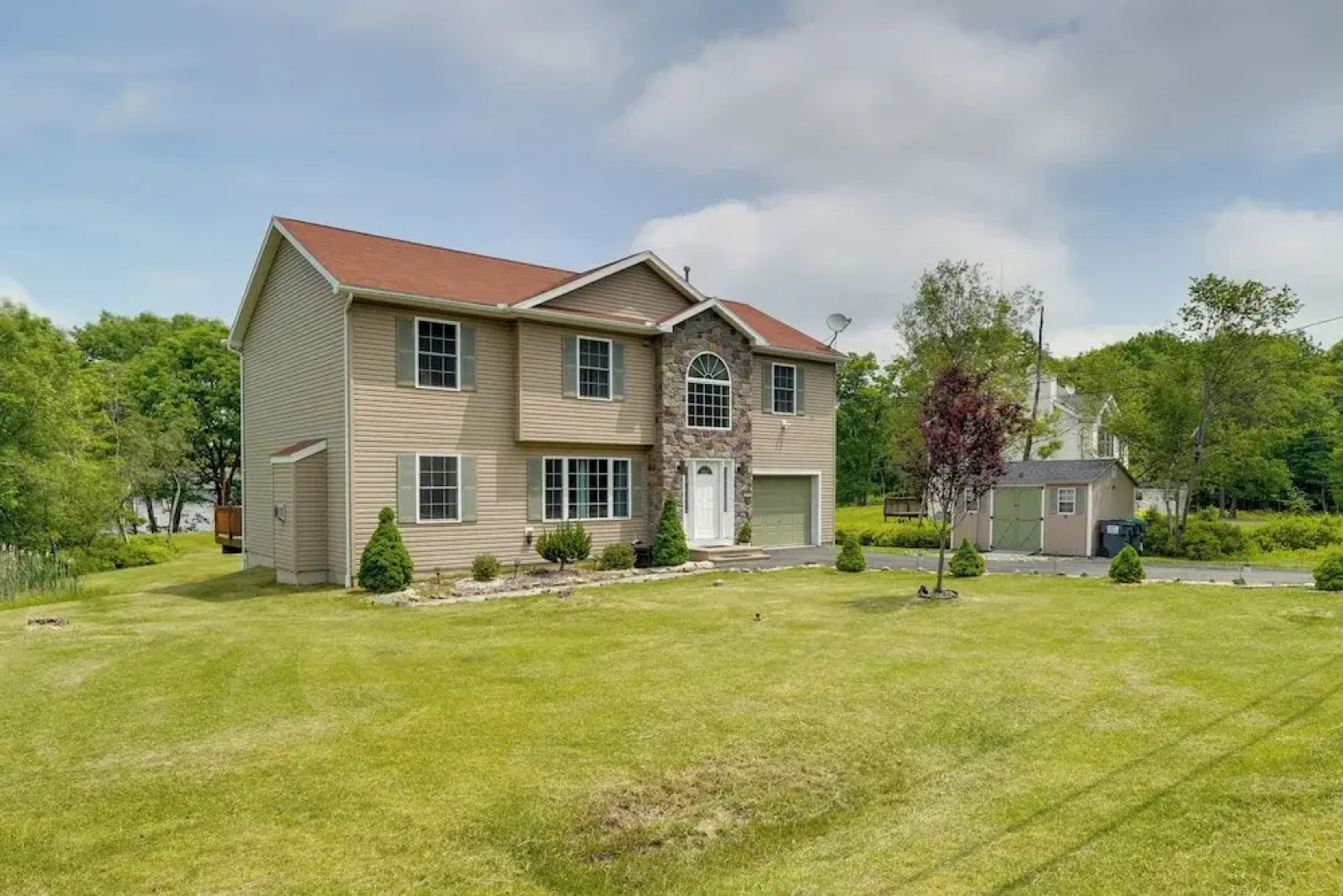 1 Mi to Lakes: Family Pocono Home w/ Fire Pits!