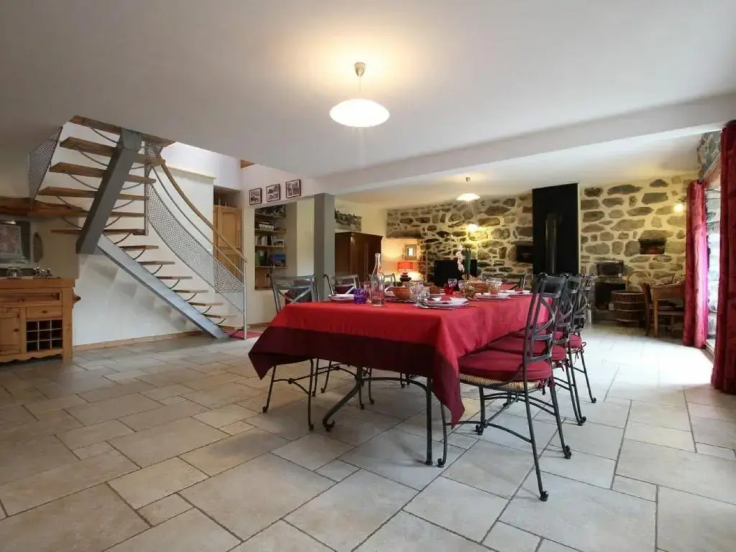 Gîte Saint-Julien-Chapteuil, 4 pièces, 8 personnes - FR-1-582-296