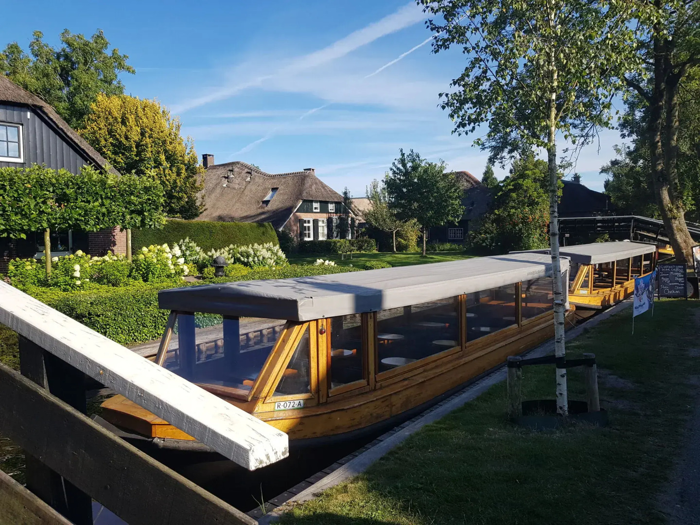 Group Home in Giethoorn With Waterside Terrace