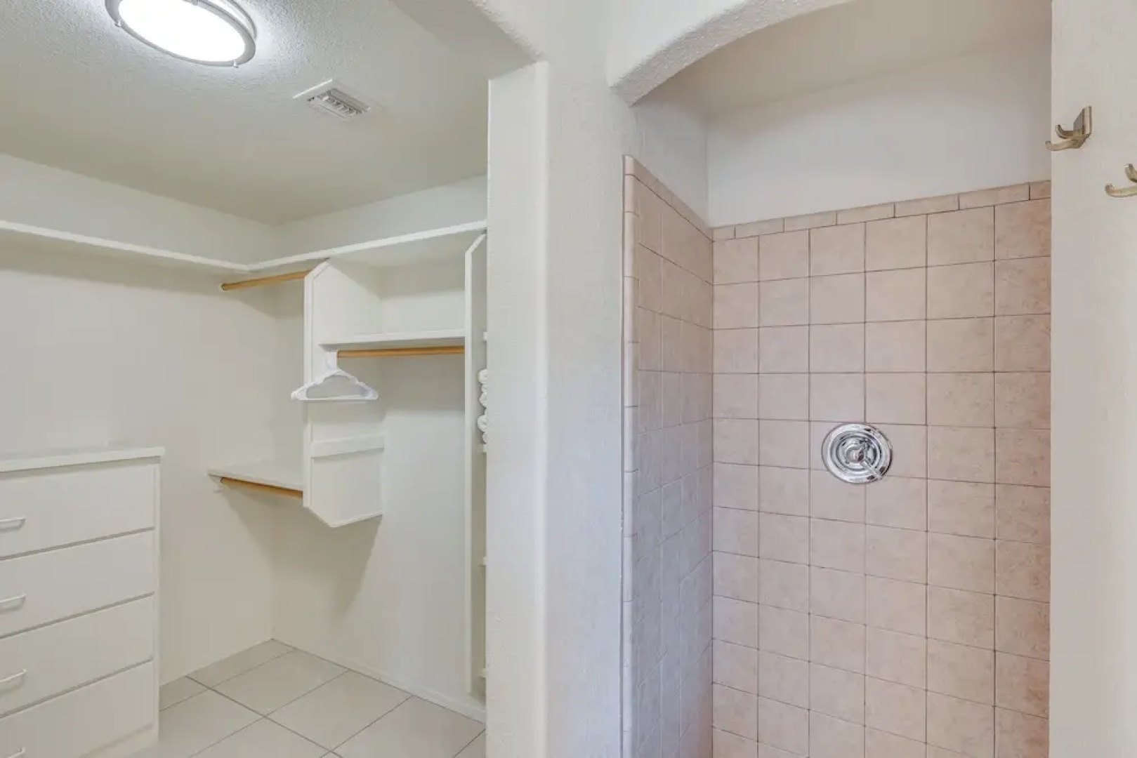 1 Mi to Golf Course: Yuma Oasis w/ Furnished Patio