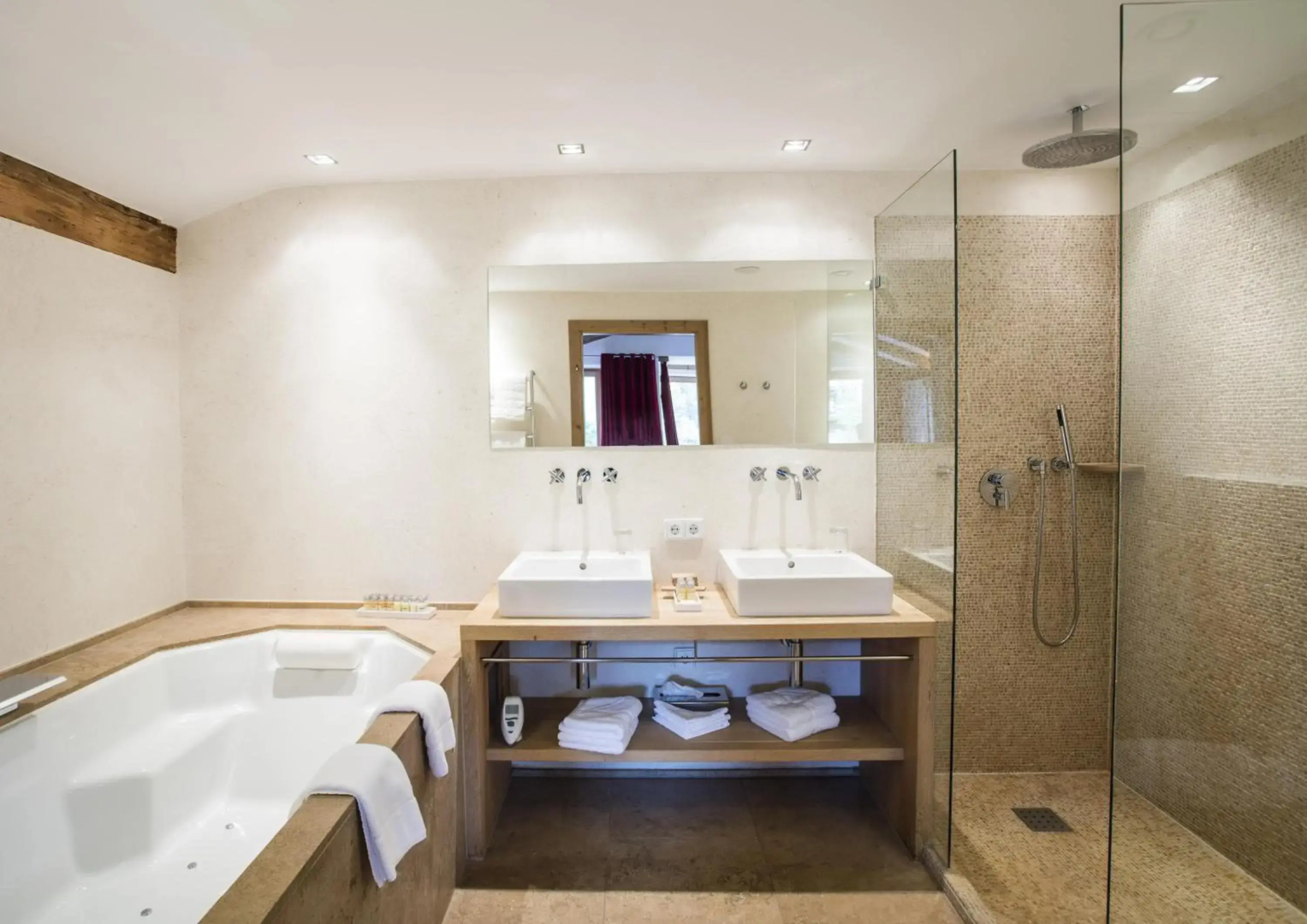 Kitzhof Mountain Design Resort 4 Sterne Superior