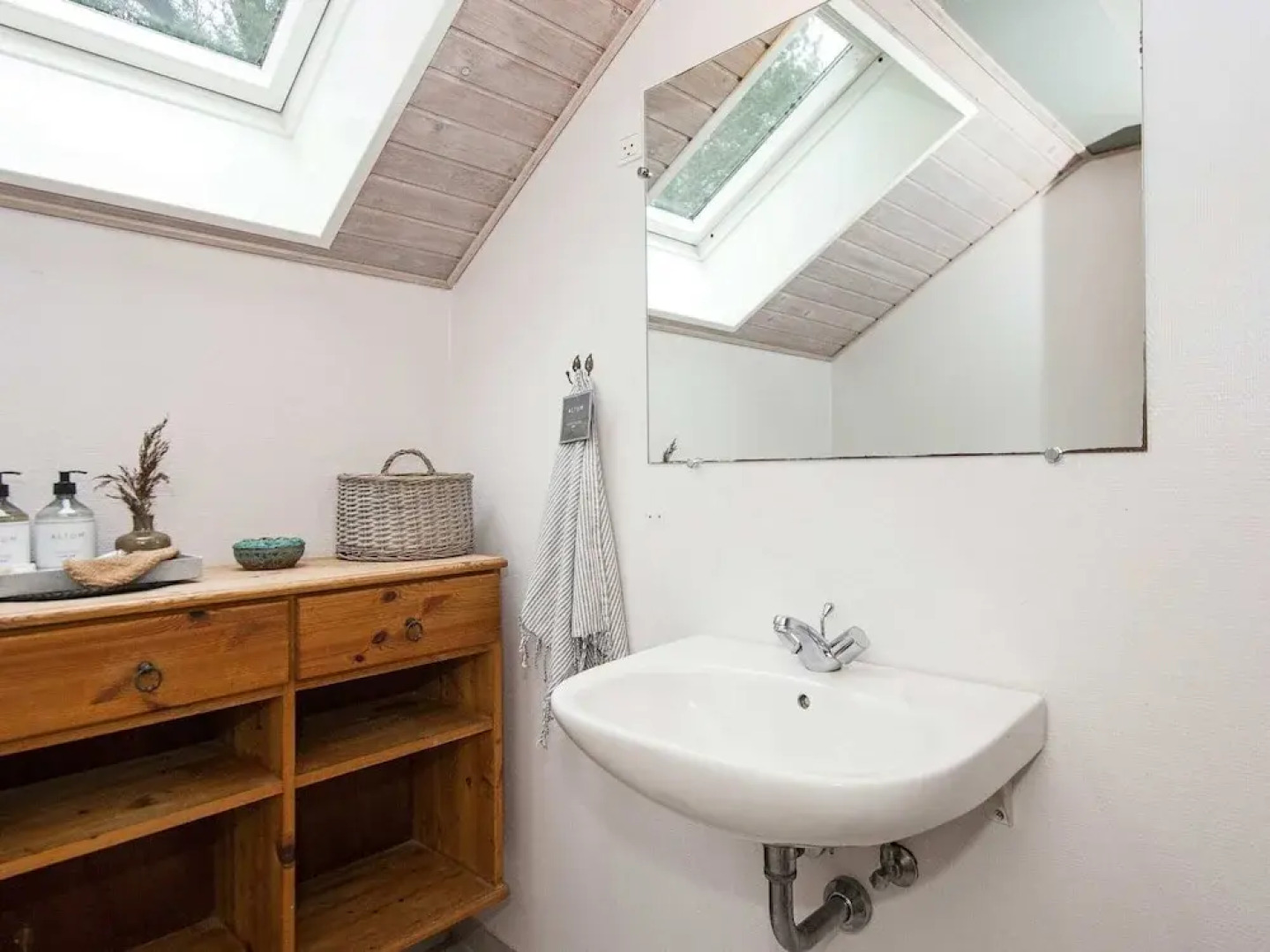 10 Person Holiday Home in Henne