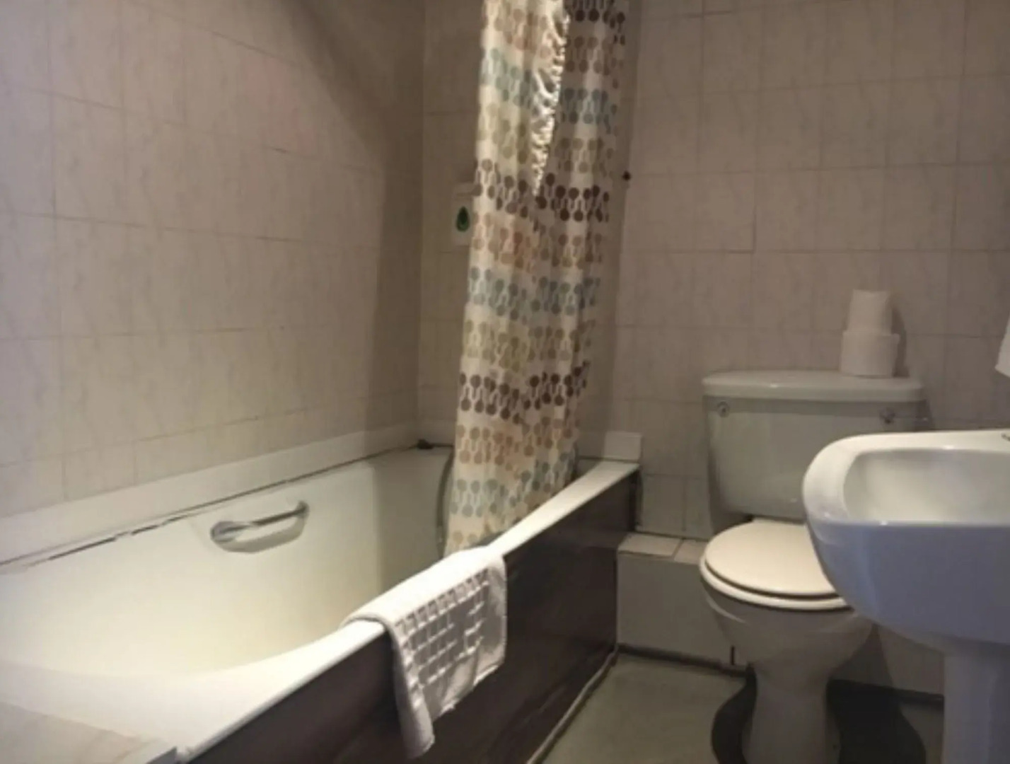 The Huddersfield Hotel