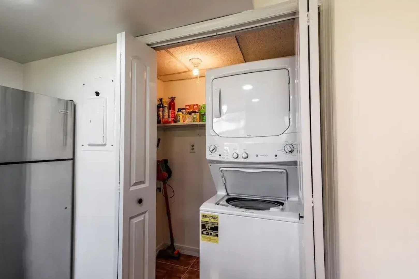 Amazing 2 BDR Townhouse Near beach