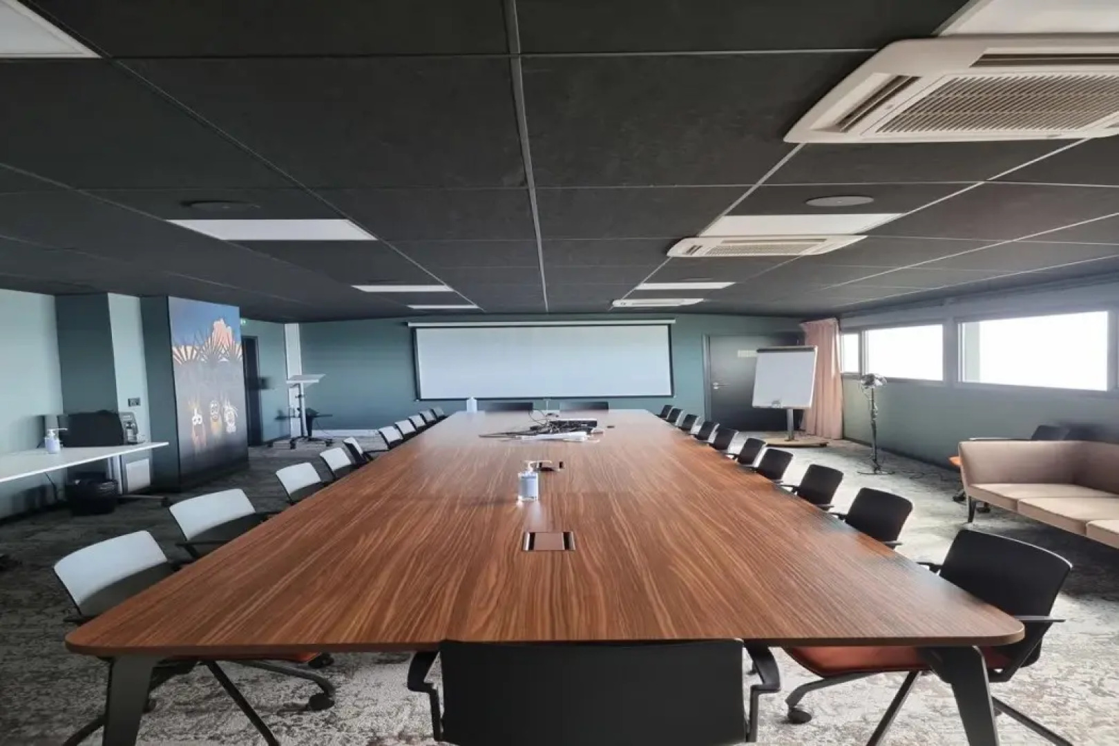 Dina Morgabine Saint Denis