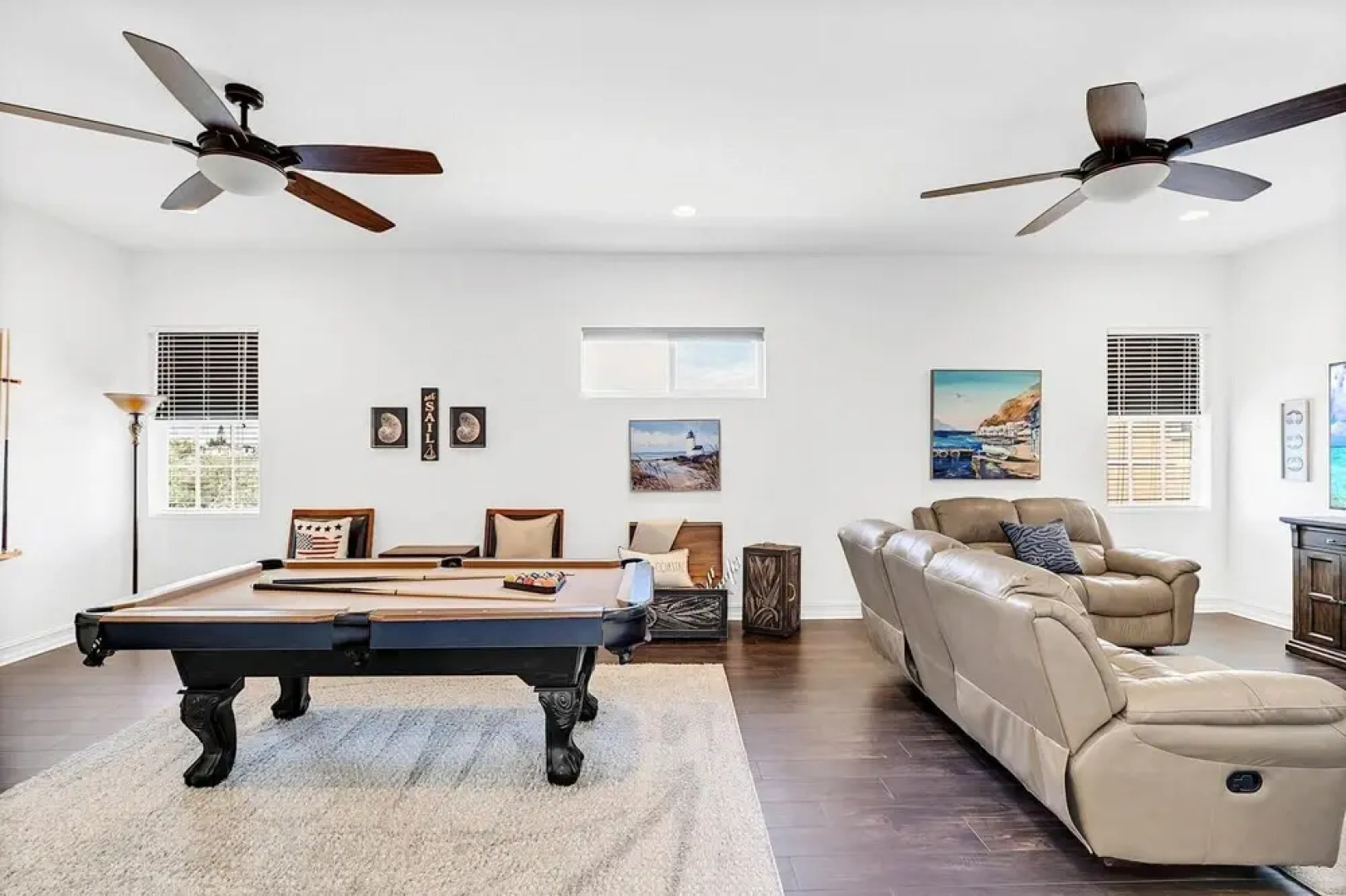 Upscale Private Home 10-min Walk to Canova Beach