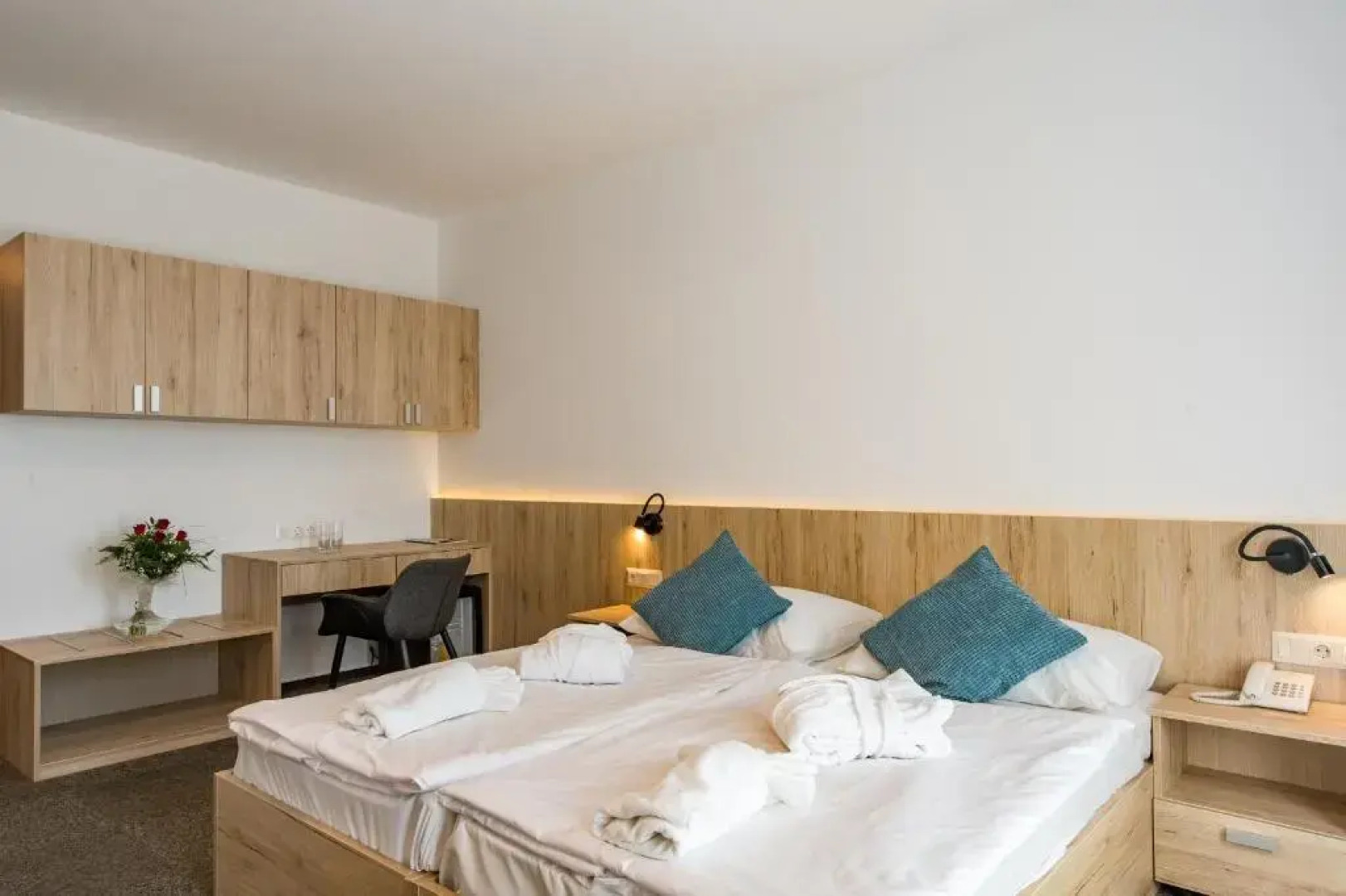 Akademia Hotel **** Balatonfured