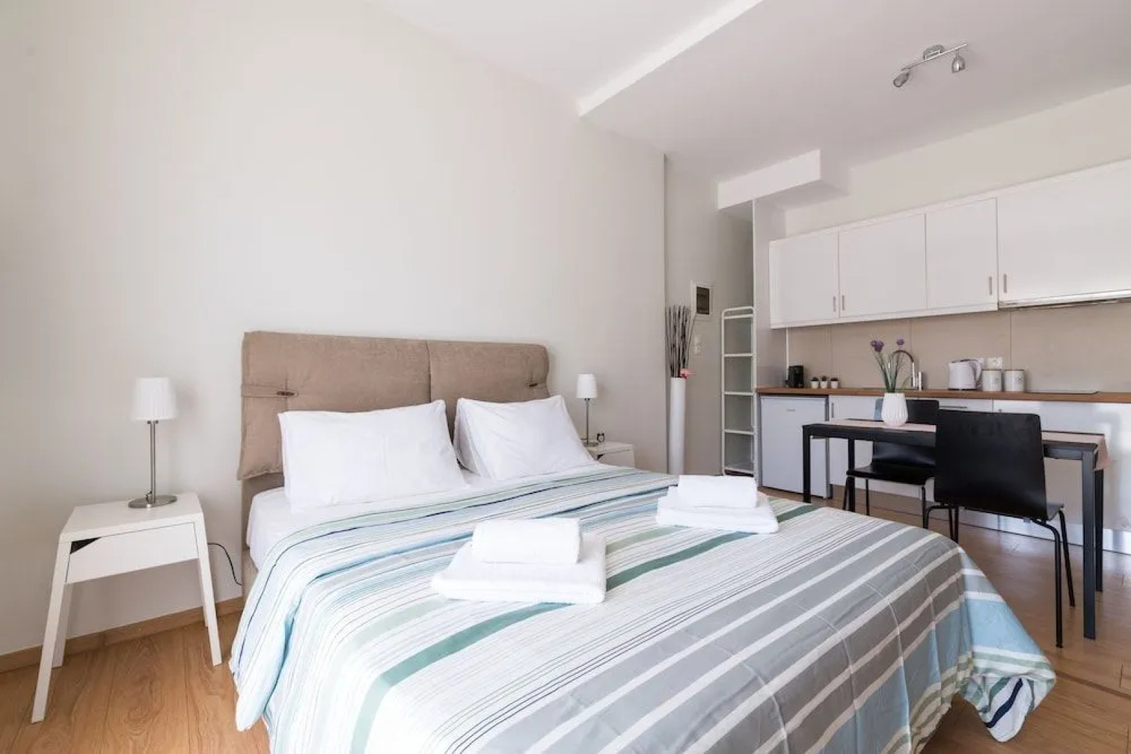 Anivia Apartment Airport by Airstay