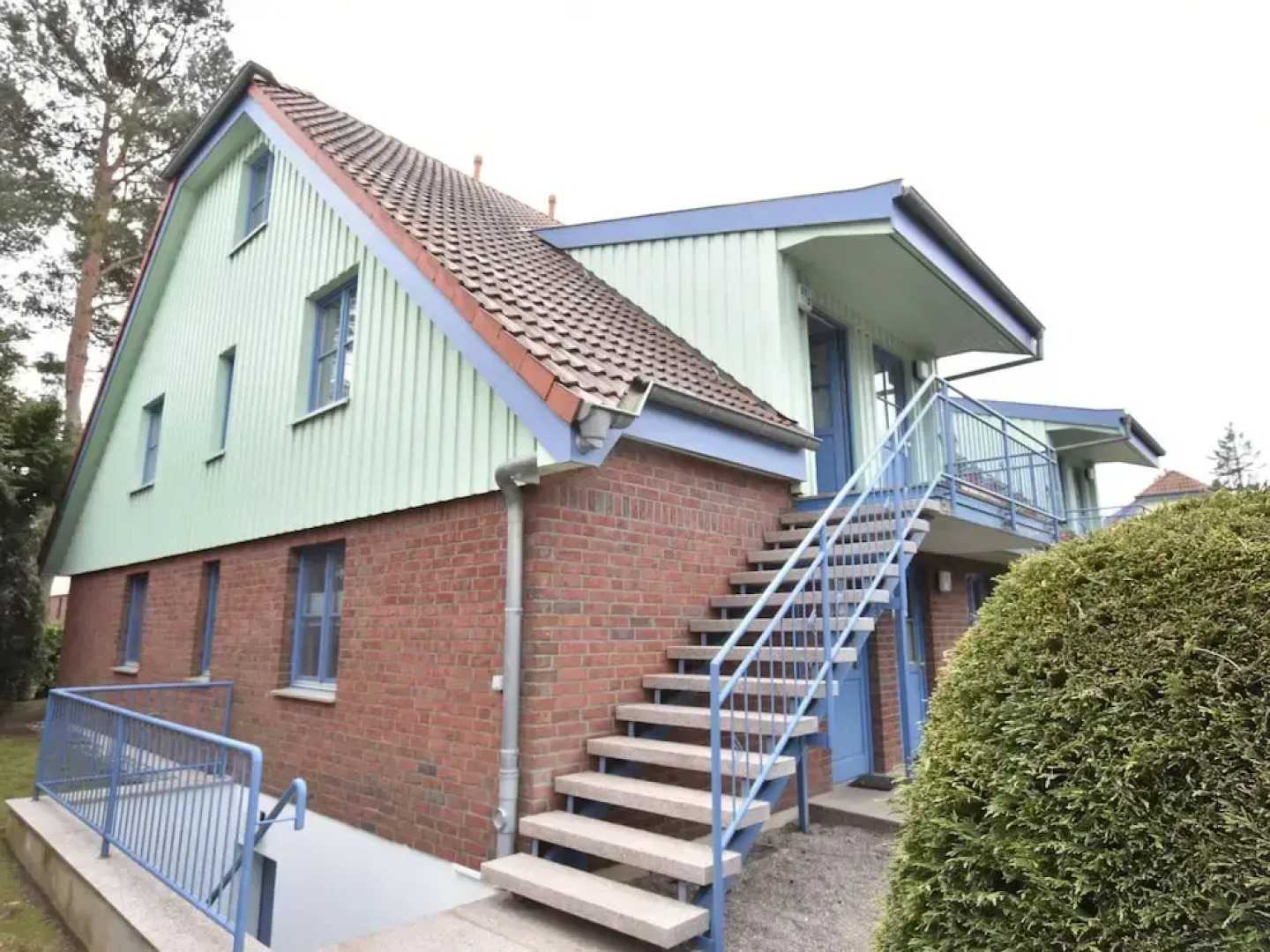 Stylish Family Stay by Beach