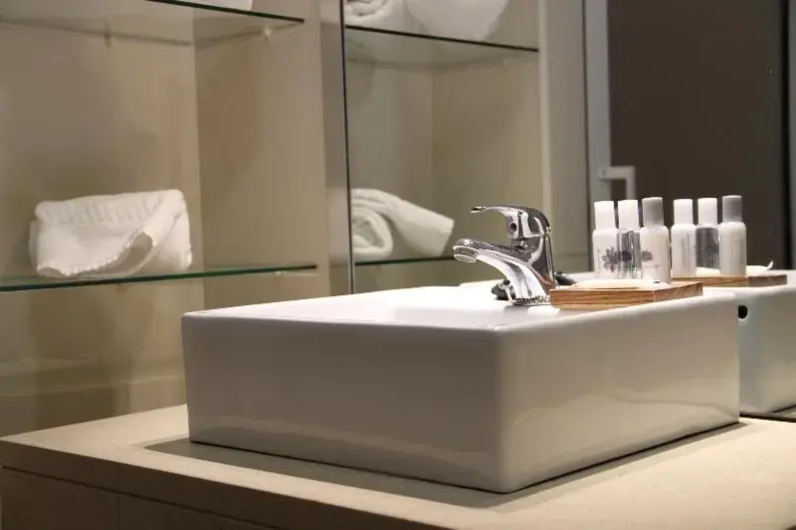 Travellers Pearl by Storytellers