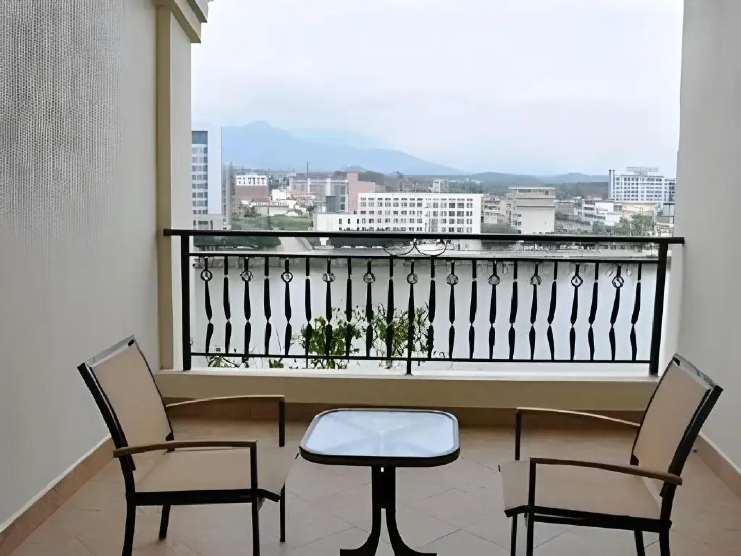 Country Garden Phoenix Hotel