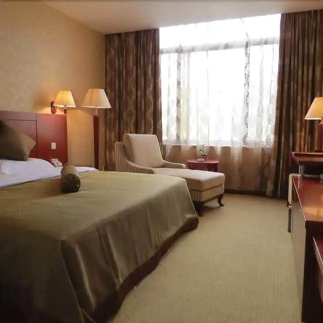 Xinkaitong Hotel Ruili