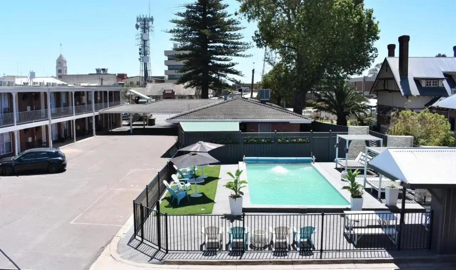 Comfort Inn Town House
