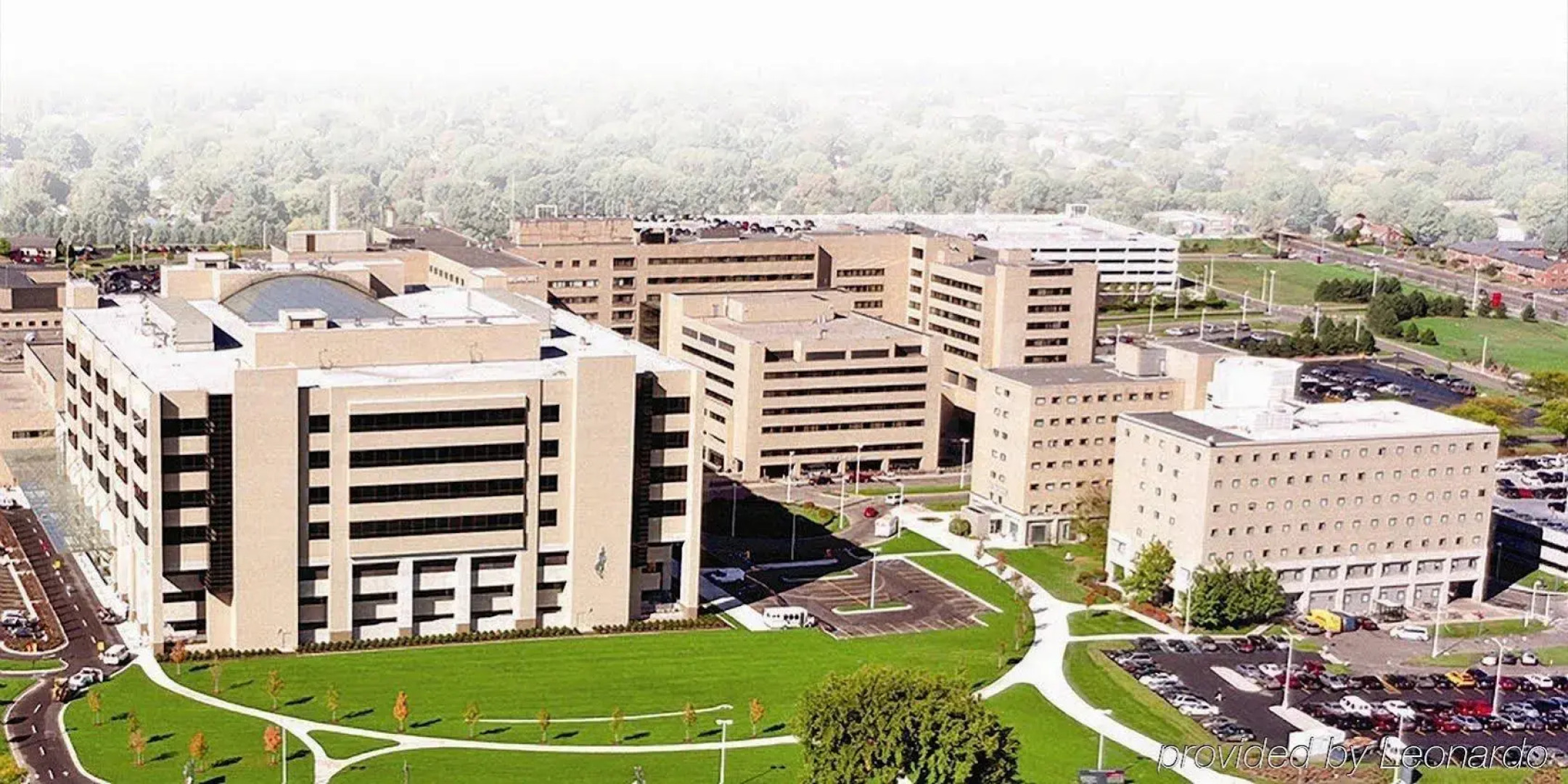 Sonesta Simply Suites Detroit Troy