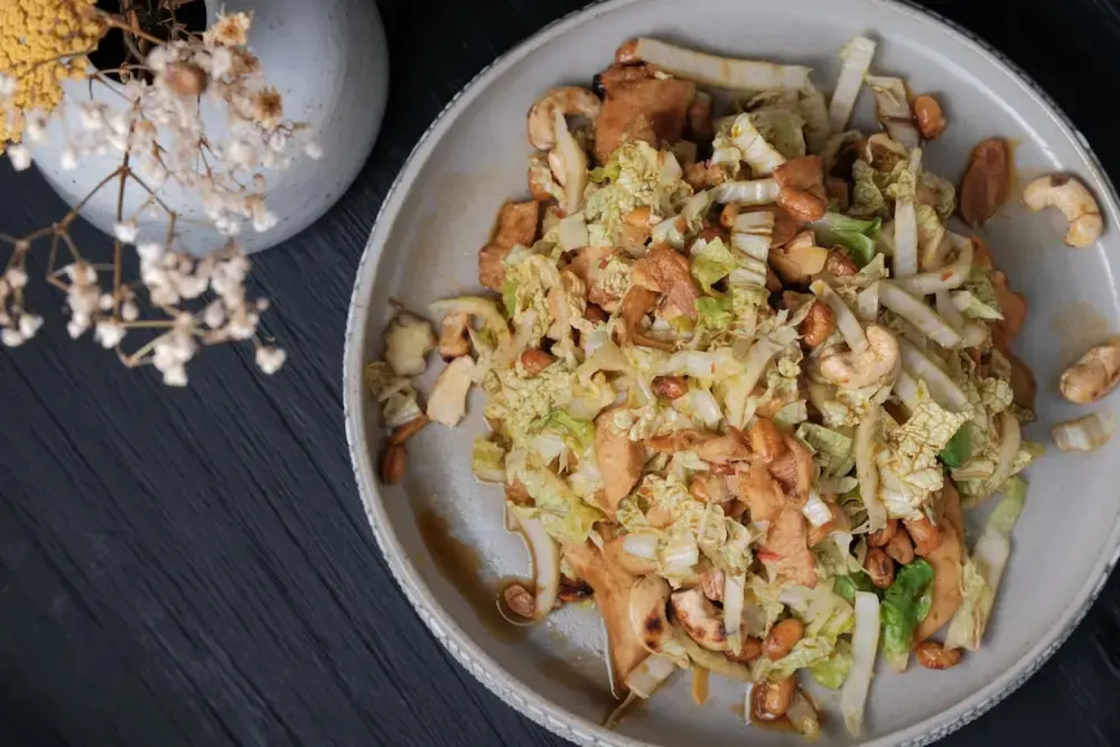 Boni Beach Hotel & Restaurant