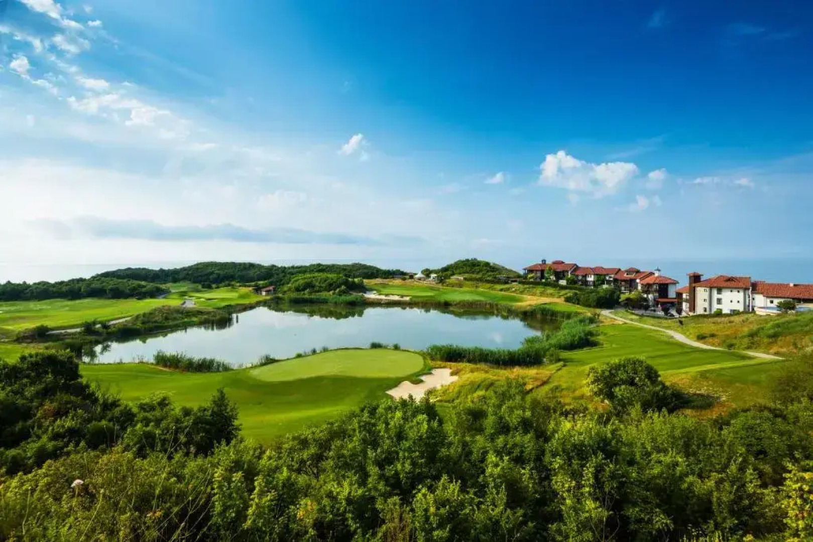Thracian Cliffs Owners Apartments