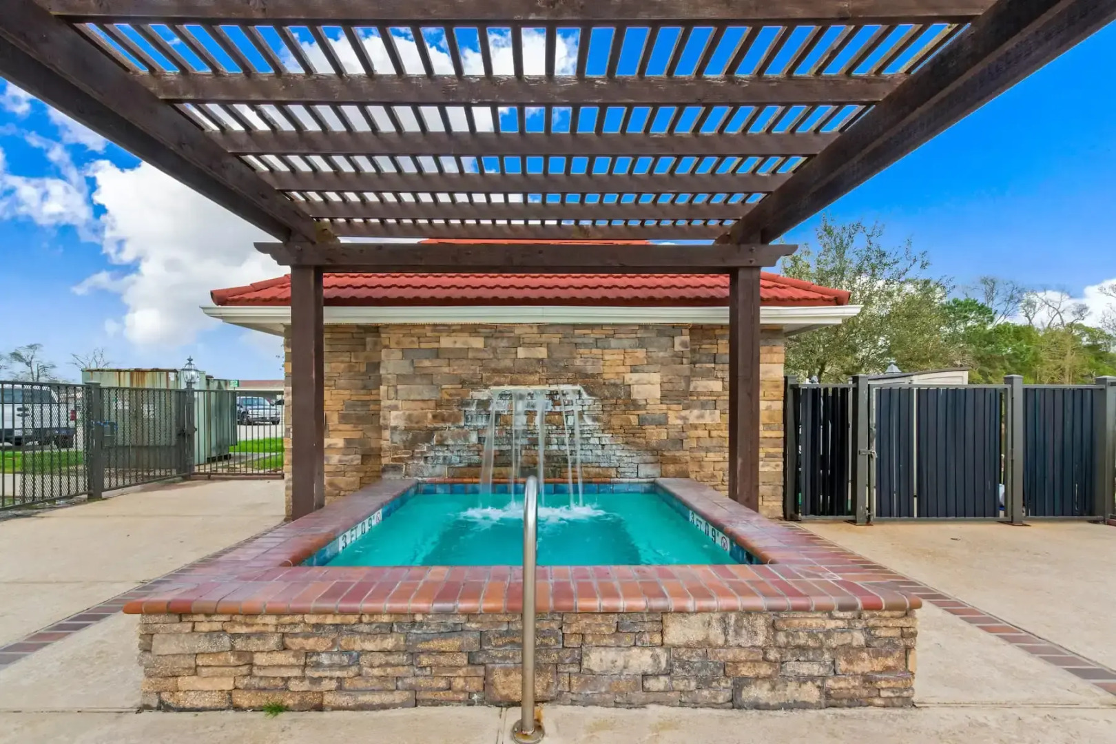 La Quinta Inn & Suites Bridge City