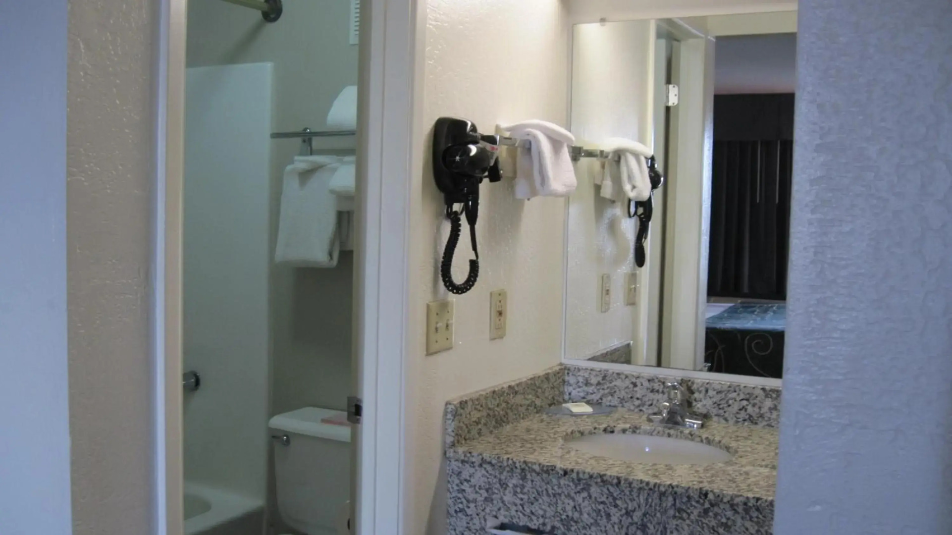 Travelodge by Wyndham Winslow