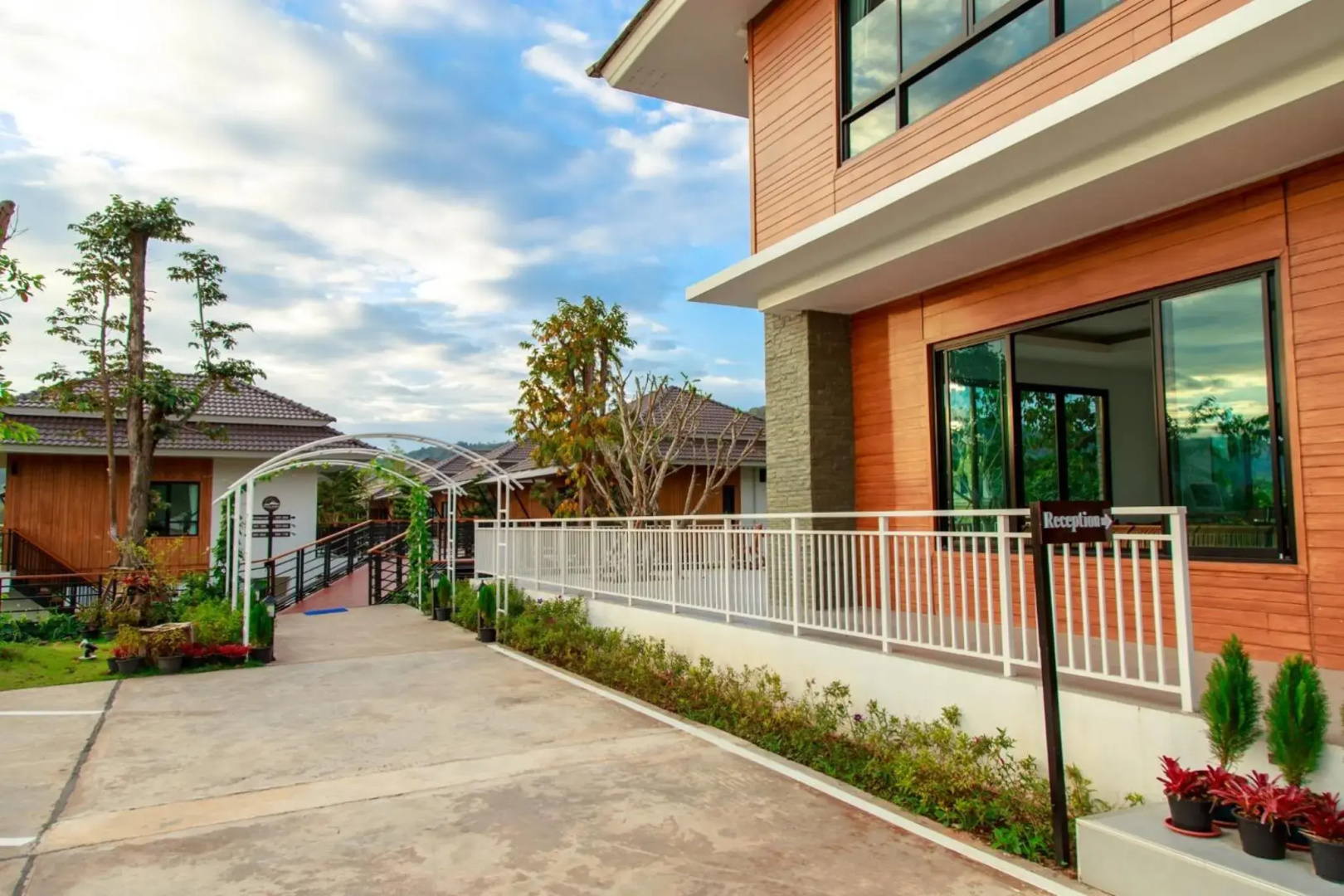 Phuruakeeree Resort (SHA Extra Plus)