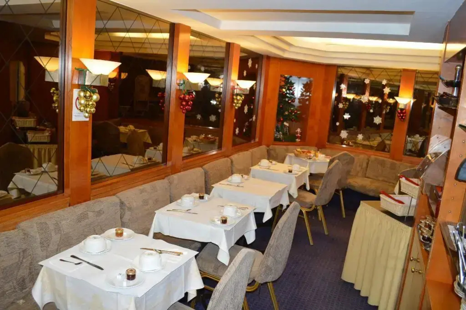 6VH Hotel