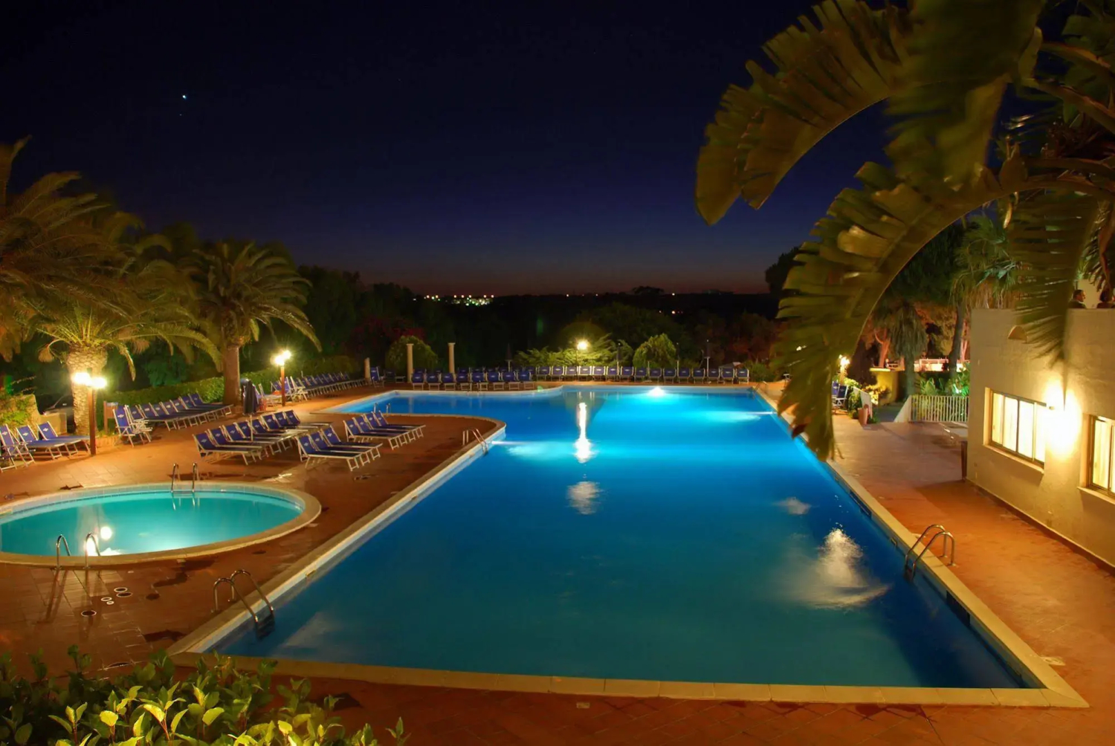 Paradise Beach Resort