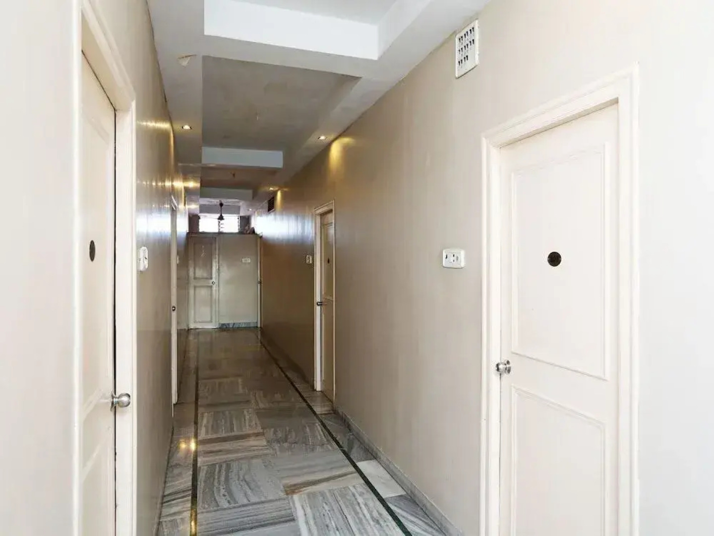 OYO 15966 Hotel Shivam