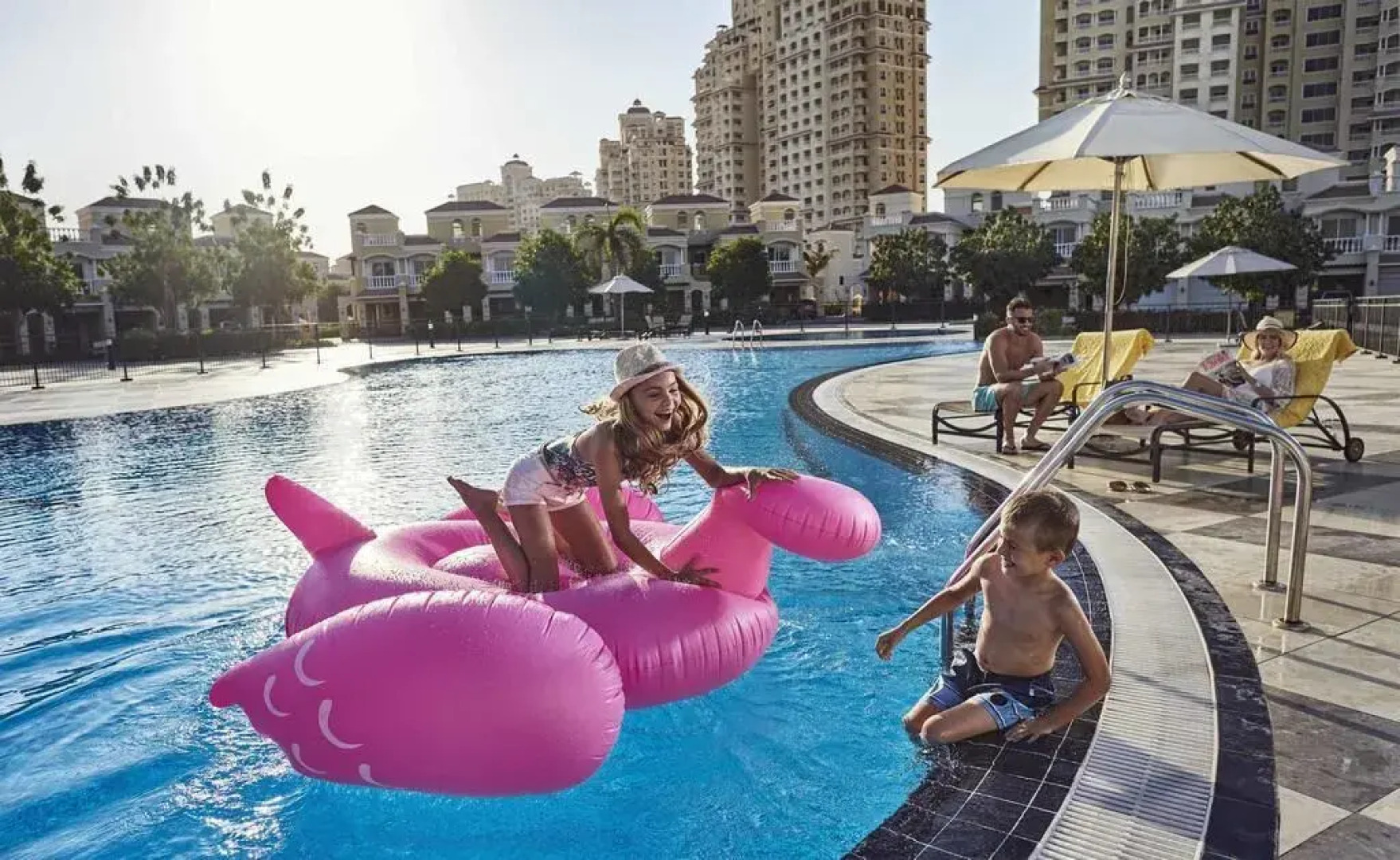 Al Hamra Village Holiday Apartments