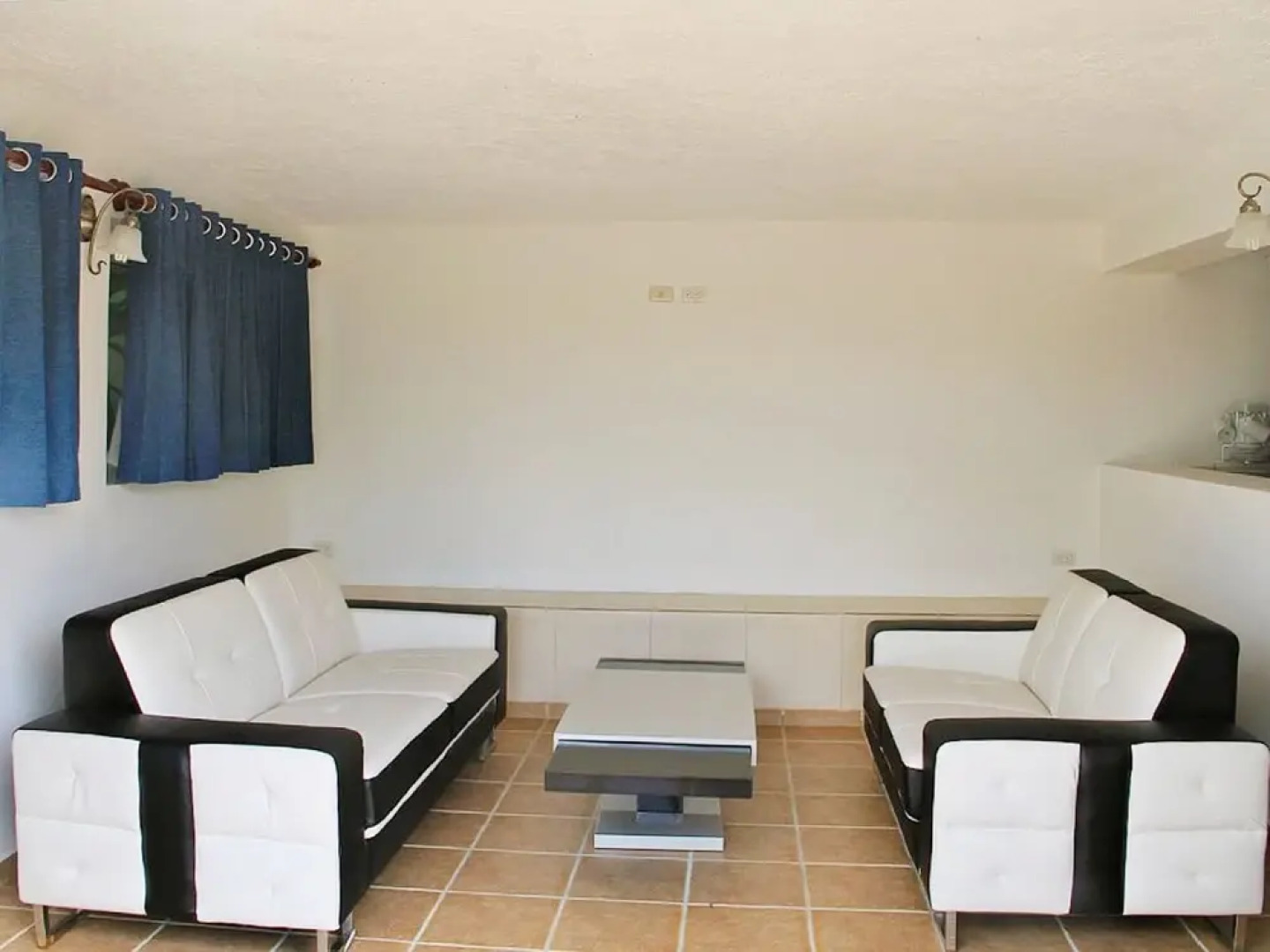 Luxury, 4-bedroom Villa With a Swimming Pool and Superb sea Views