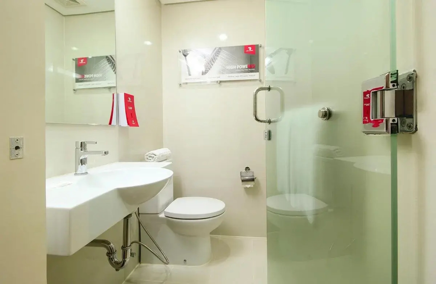 Red Planet Manila Malate Mabini