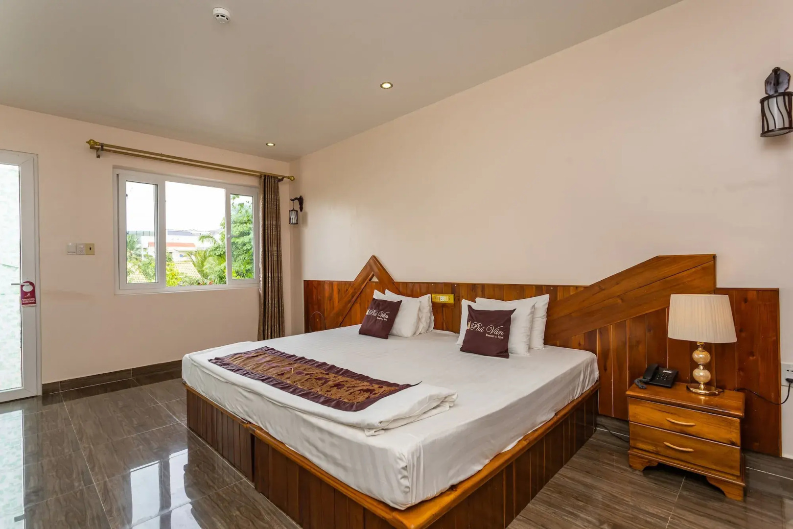 Phu Van Resort & Spa