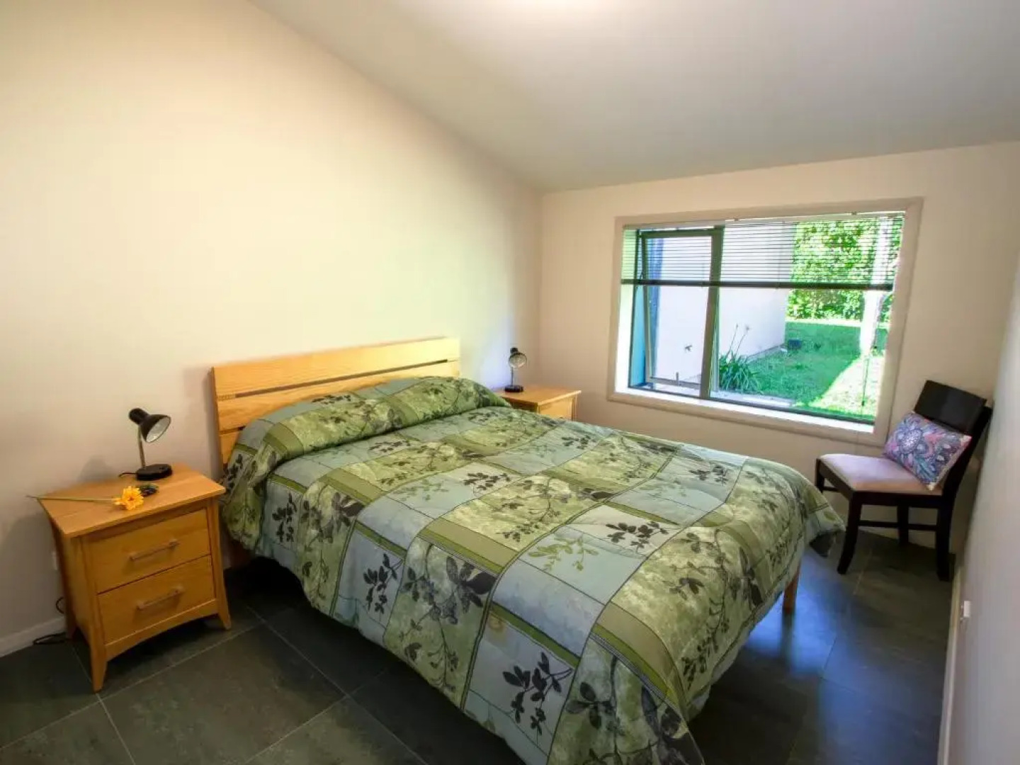 Golden Paradise - Rangihaeata Holiday Home