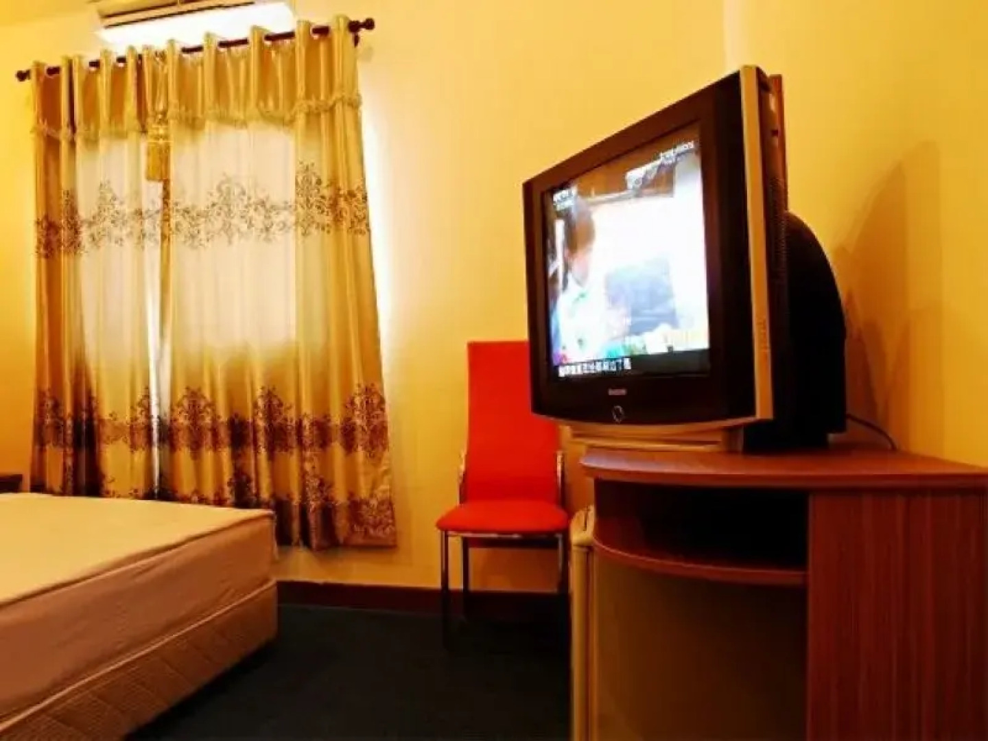 Nhat Quynh 1 Hotel
