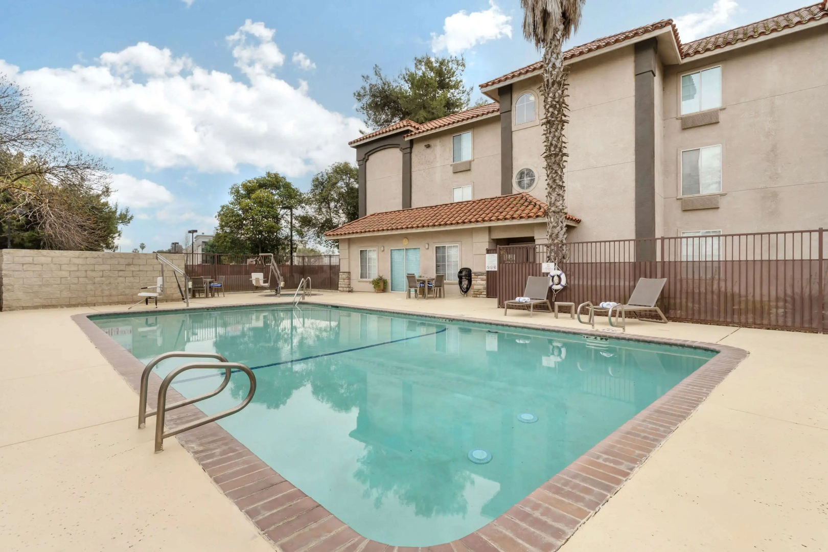 Best Western Visalia Hotel