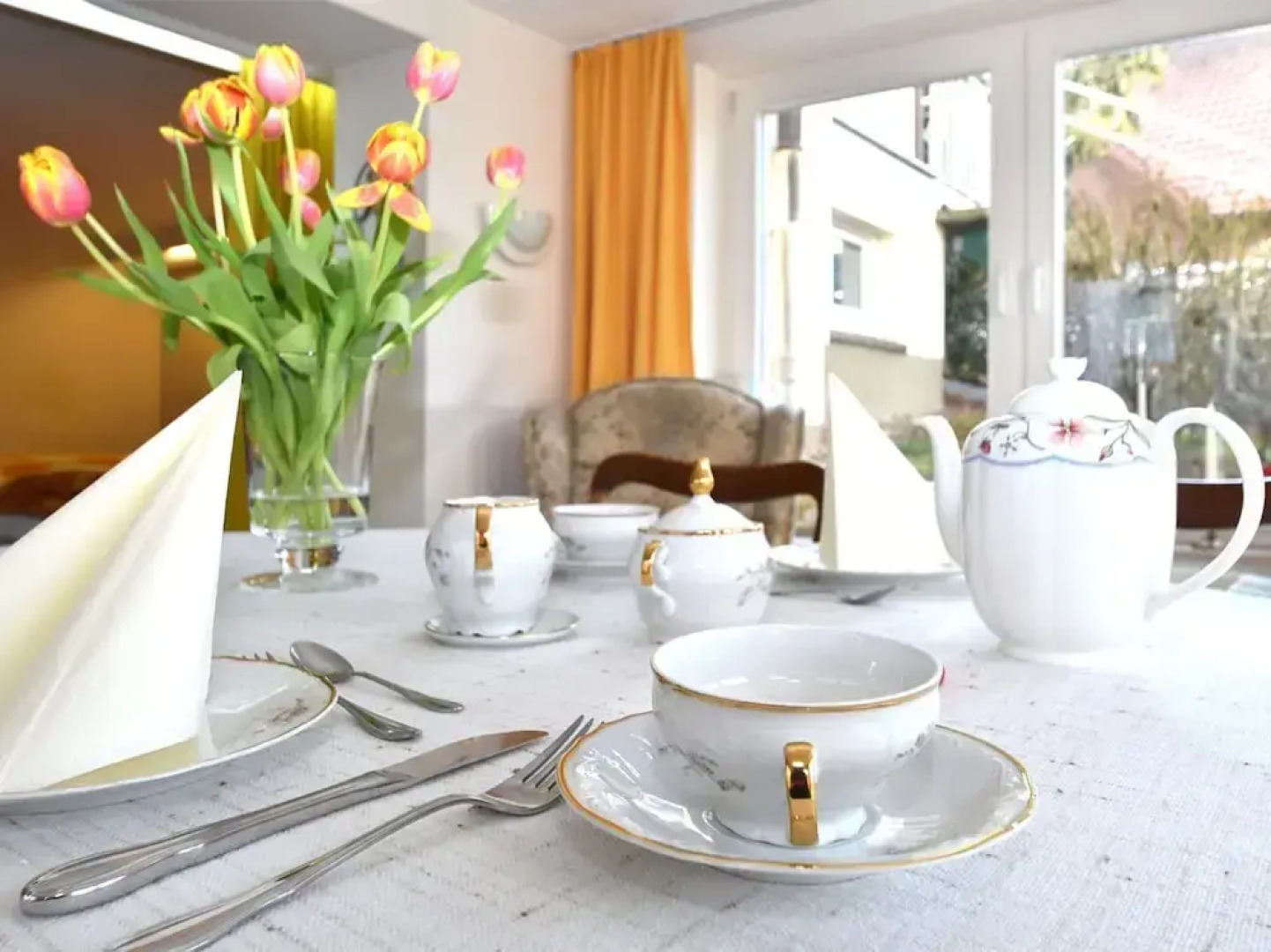 Flat in Bellenberg With Sunbathing Lawn