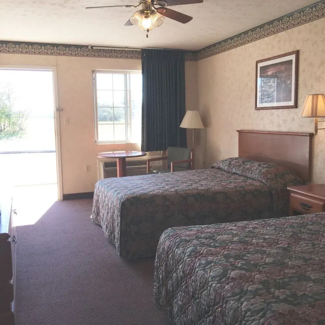 Deerfield Inn and Suites