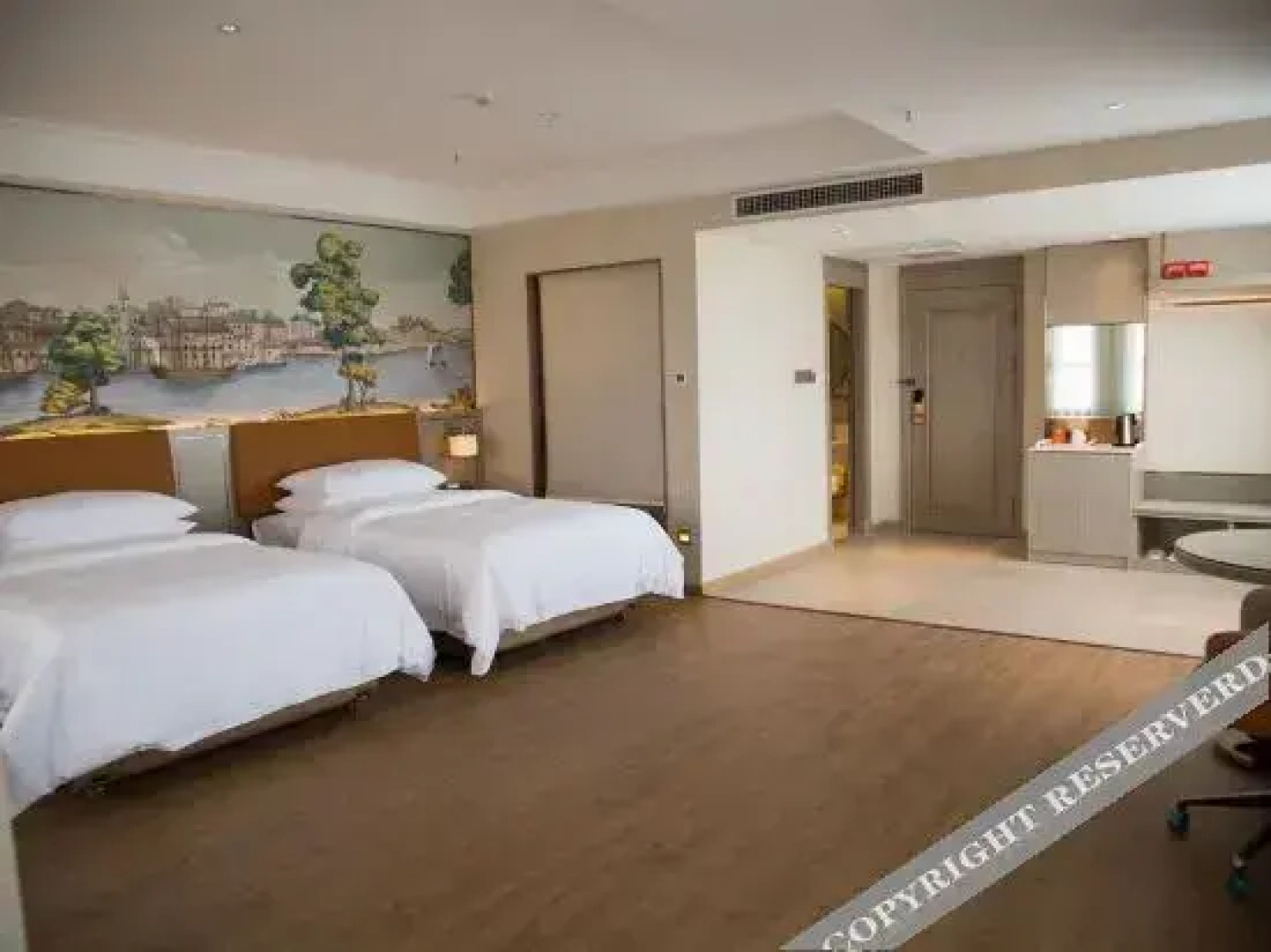 Vienna Hotel (Wuyuan Moore City store)