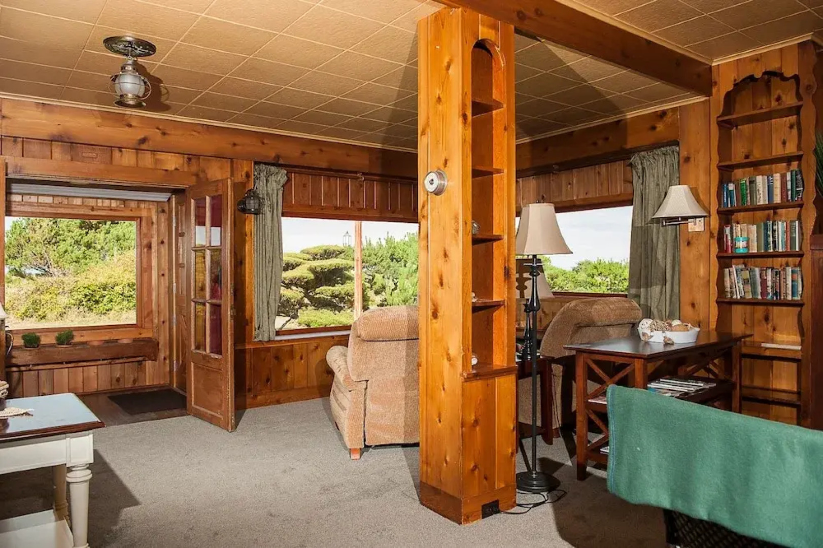 The Tides 4 Br home by RedAwning