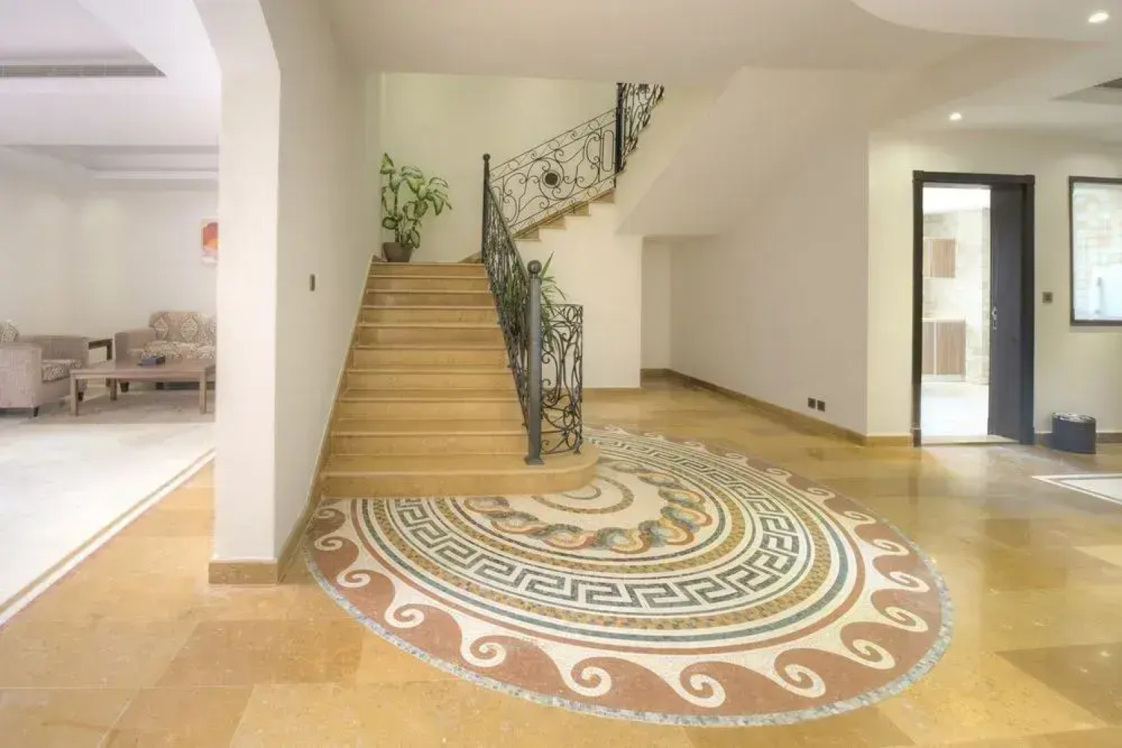 Western Beauty Hotel Suites