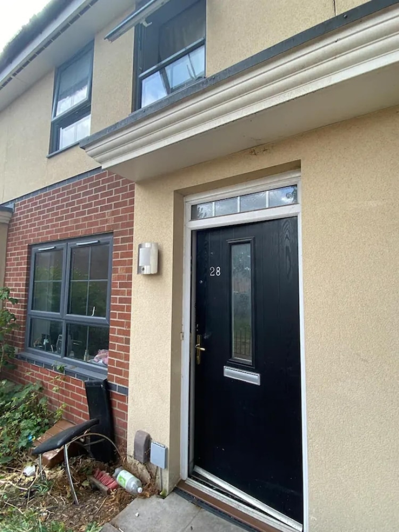 Stunning Apartment In Smethwick, West Midlands