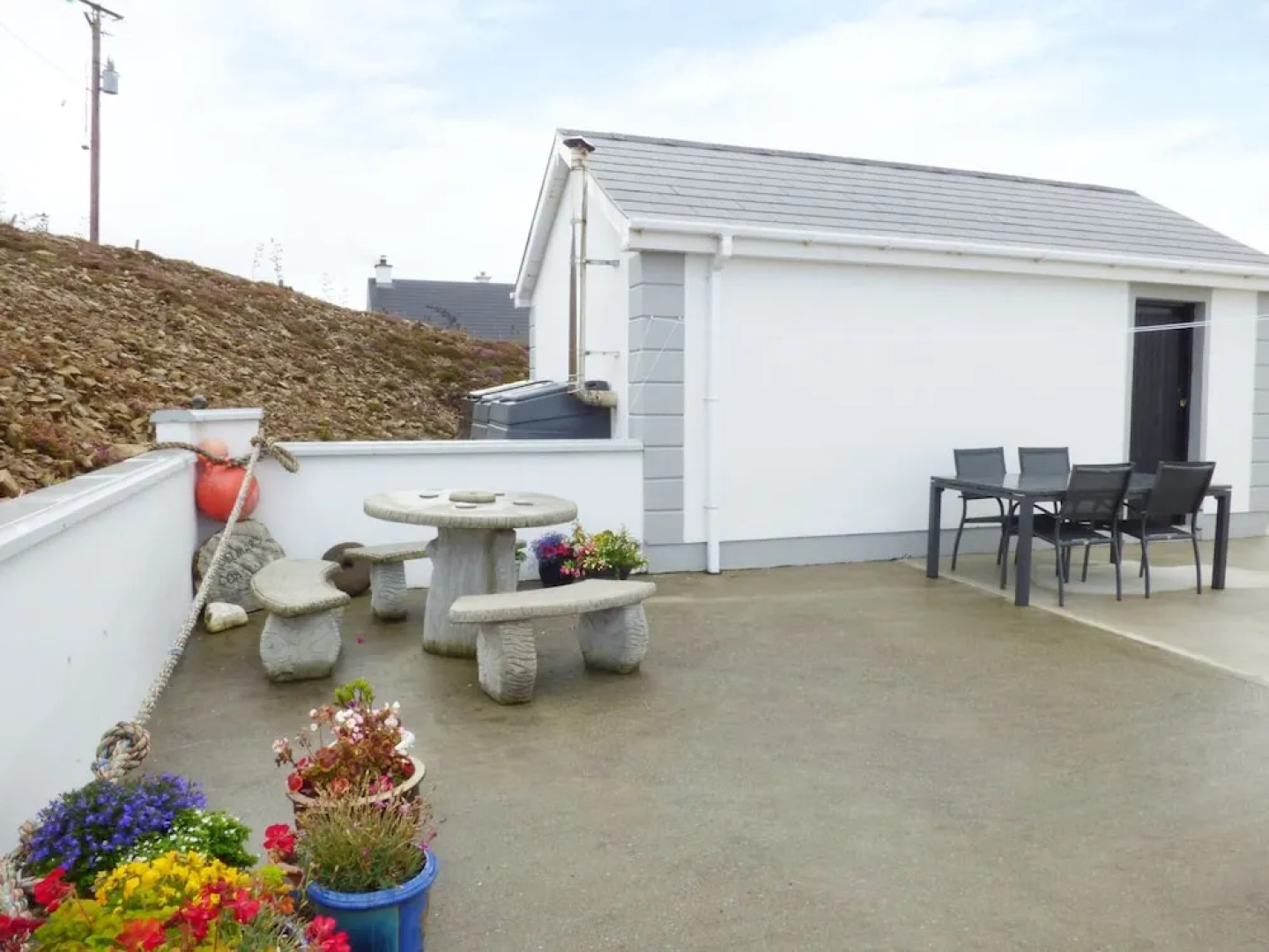 Gelmar's Coastal View