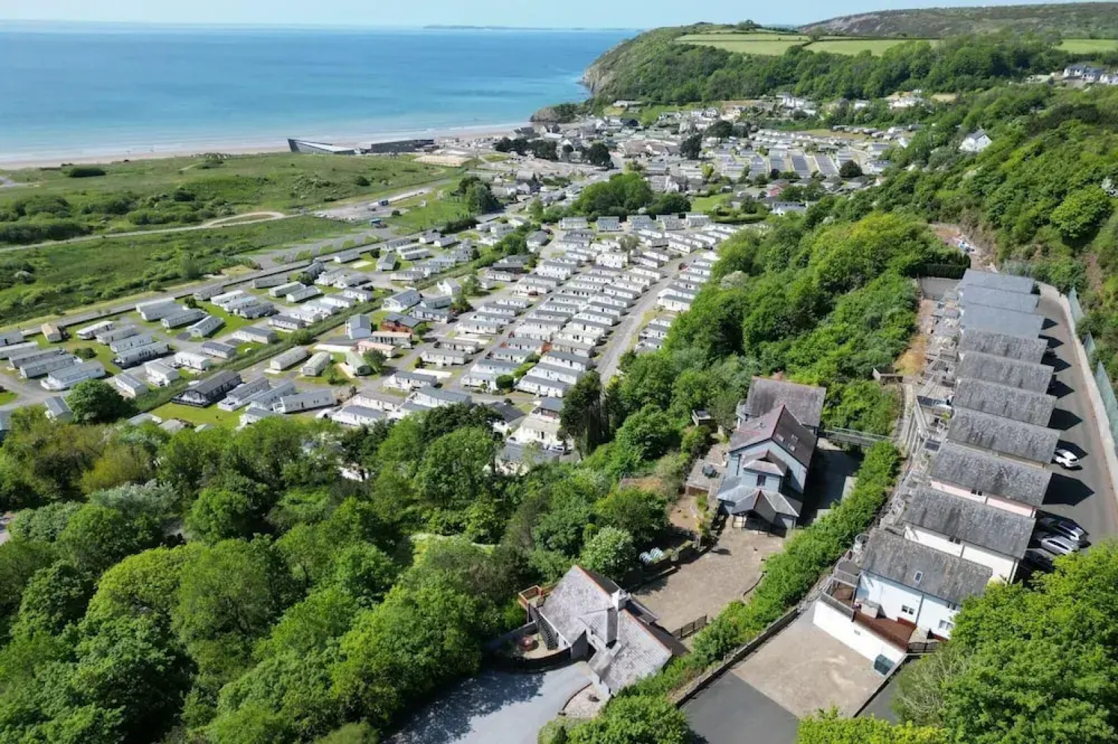 Manor View - 1 Bedroom Apartment - Pendine