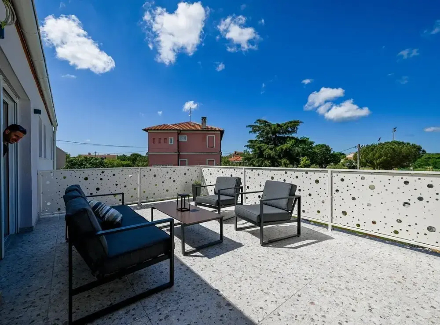 Matohanci Dazzling Villa With Pool