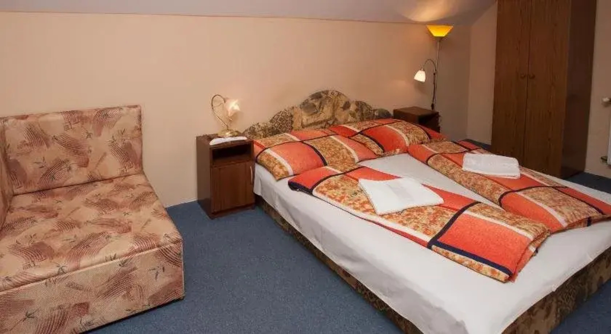 Páratlan Apartmanház