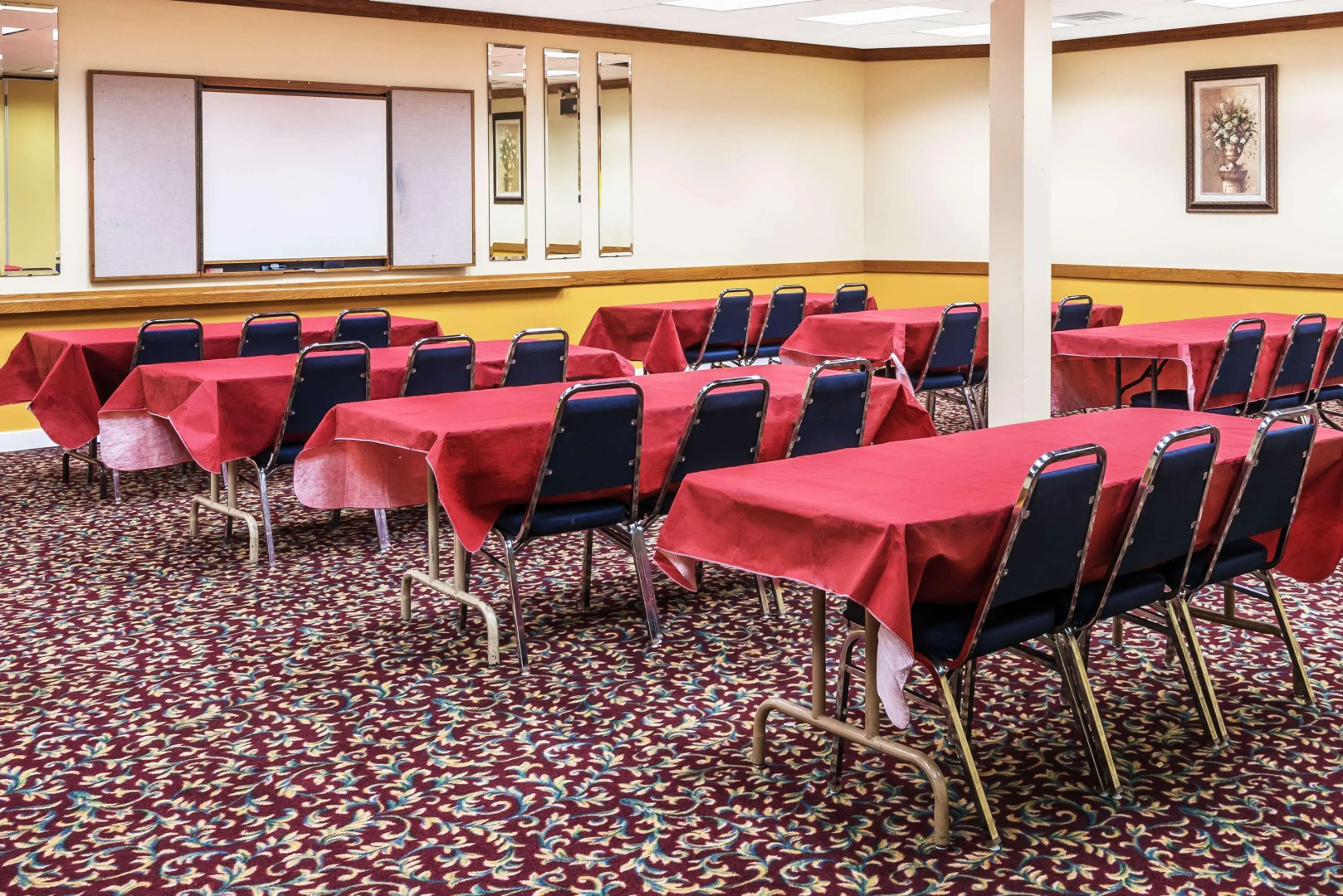 Days Inn by Wyndham South Hill