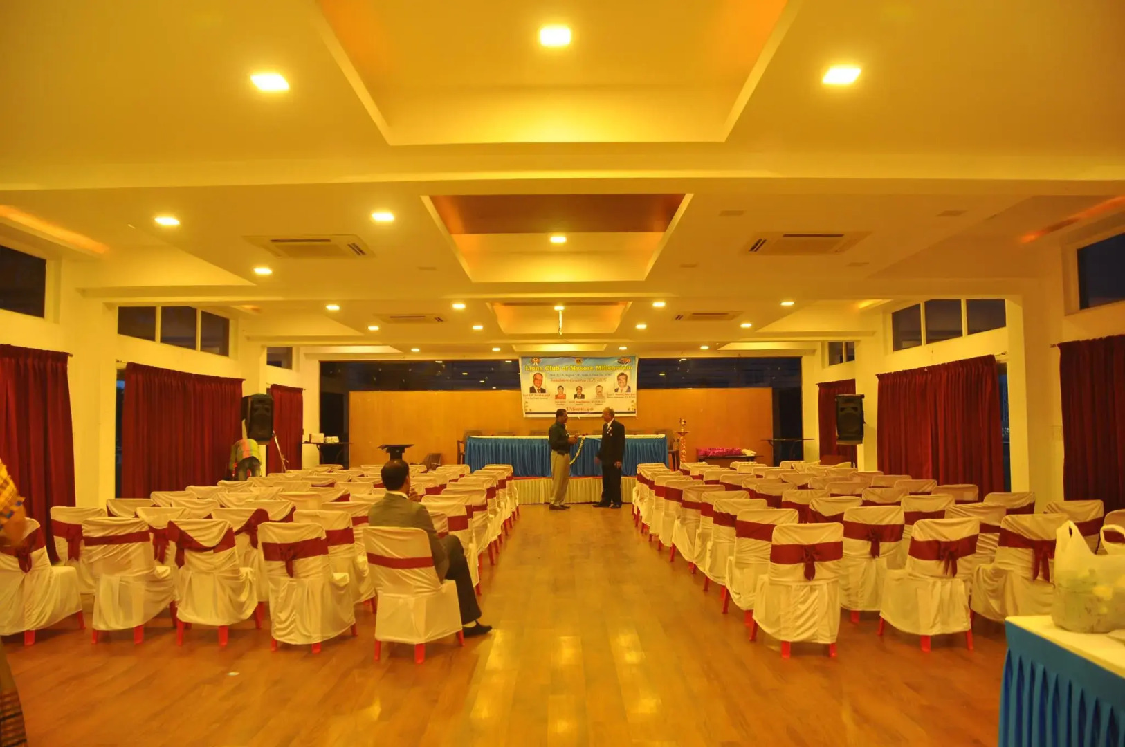 Hotel Kings L Grand, Mysore