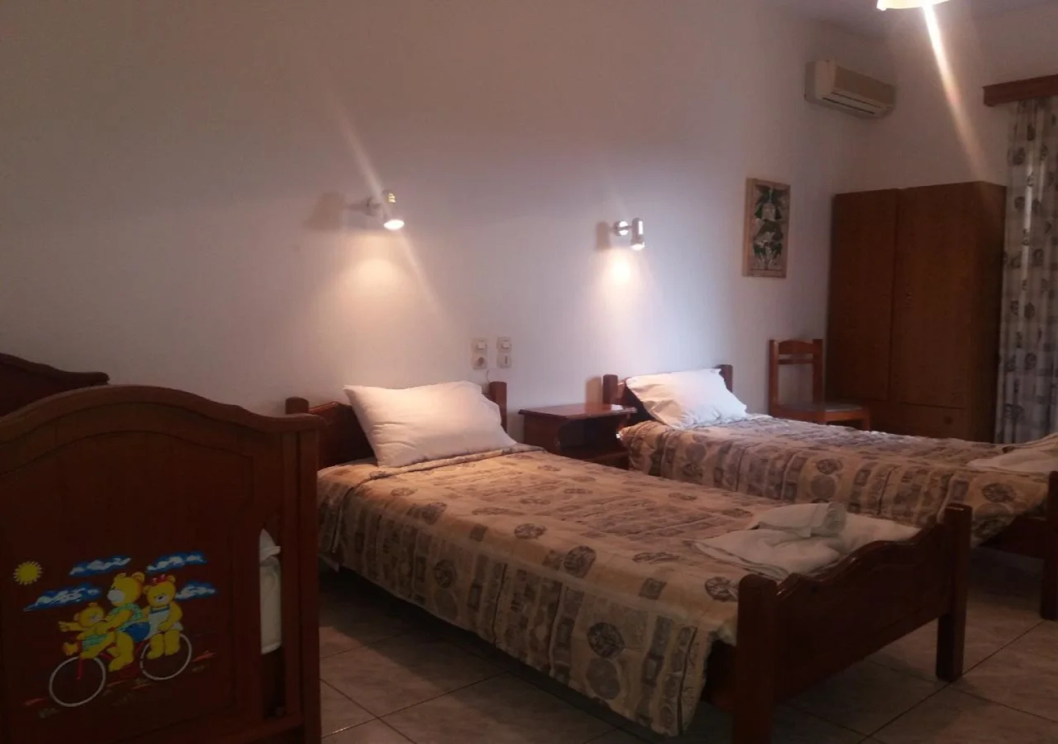 Proto House Apartments