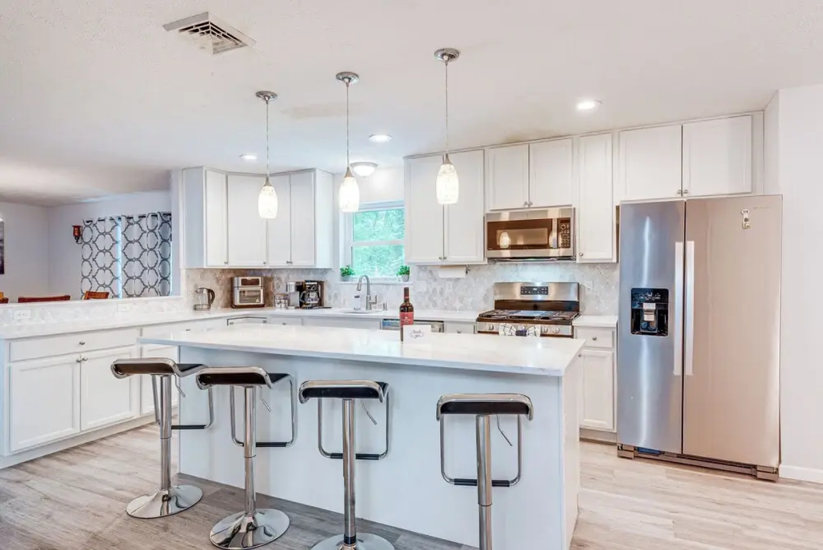 Walk to Beach: Family-friendly Arrowhead Lake Home