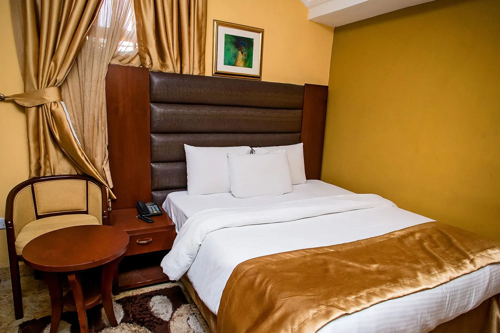 Banex Hotel and Suites